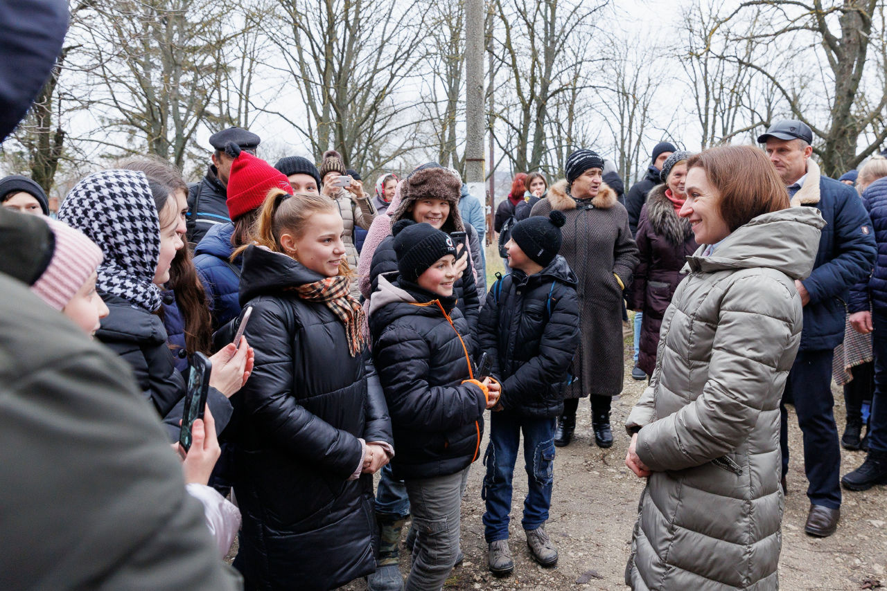 Șefa statului a mers în vizită în câteva localități din raionul Dondușeni