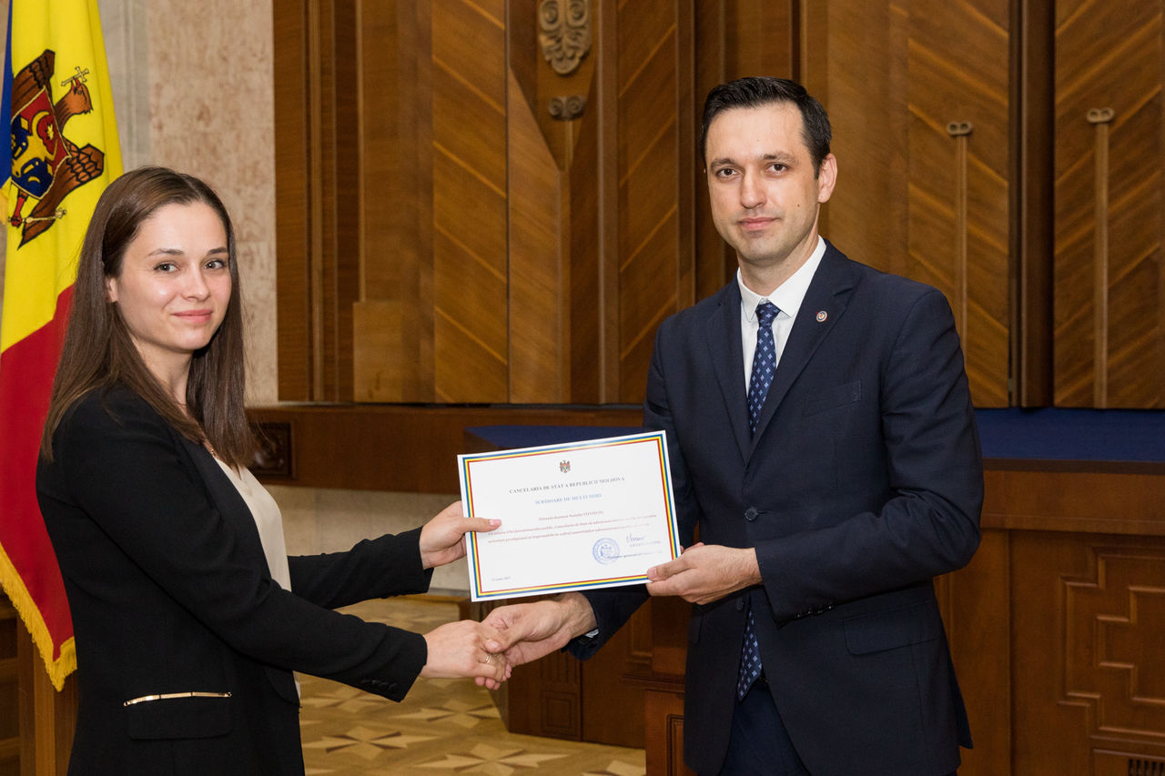 Noii angajați ai Cancelariei de Stat au depus jurământul de credință