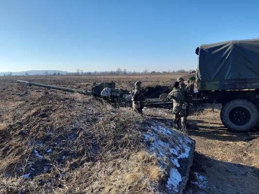 Militarii, în acțiune: Trageri de luptă la Centrul Brigăzii Moldova