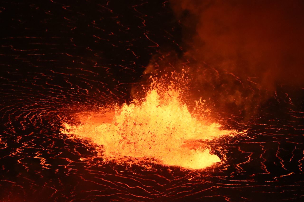 Hawaii: Unul dintre cei mai activi vulcani din lume este gata să erupă