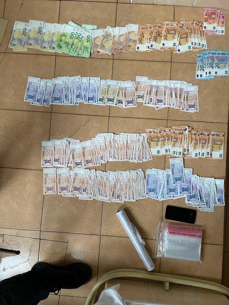 Droguri în valoare de aproape 2 milioane lei: Liderul grupării, reținut