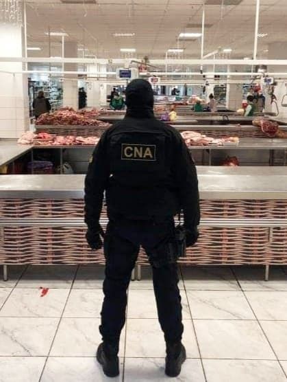 Mafia cărnii la Piața Centrală: Mită uriașă, 43 de dosare și 5 reținuți
