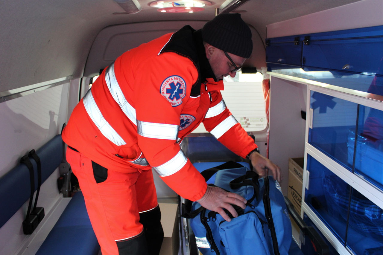20 de ambulanțe noi, repartizate echipelor AMU din Republica Moldova