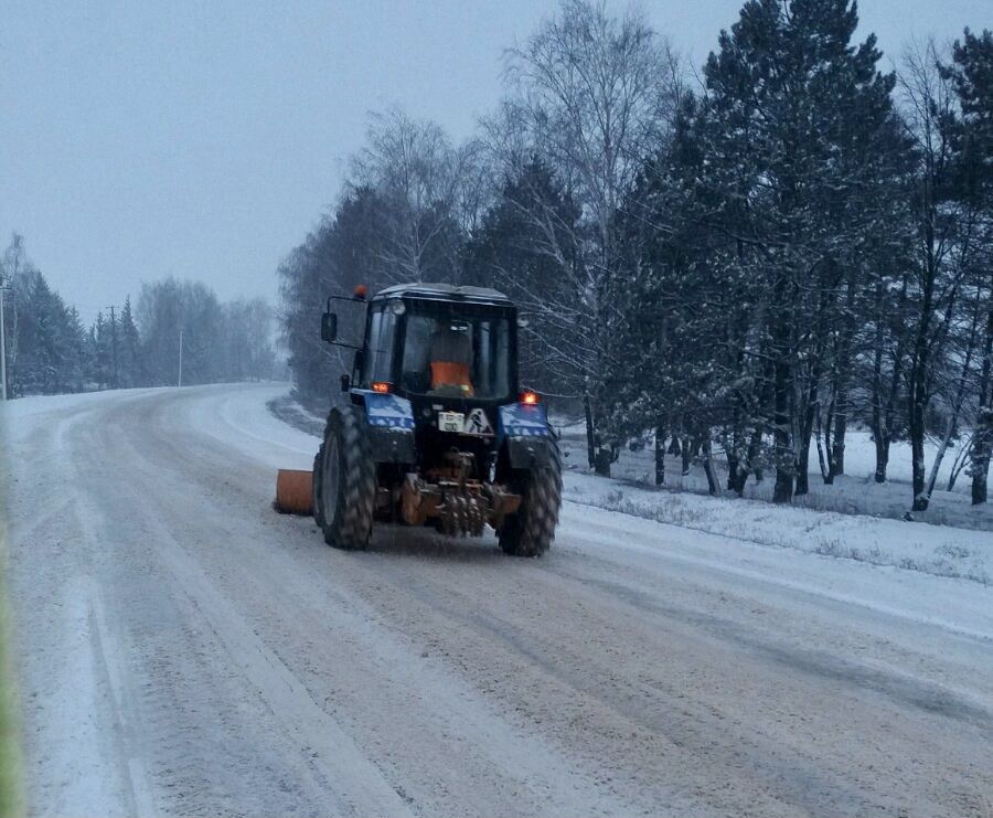 Ninsori și lapoviță în Moldova: Cum se circulă pe drumurile naționale