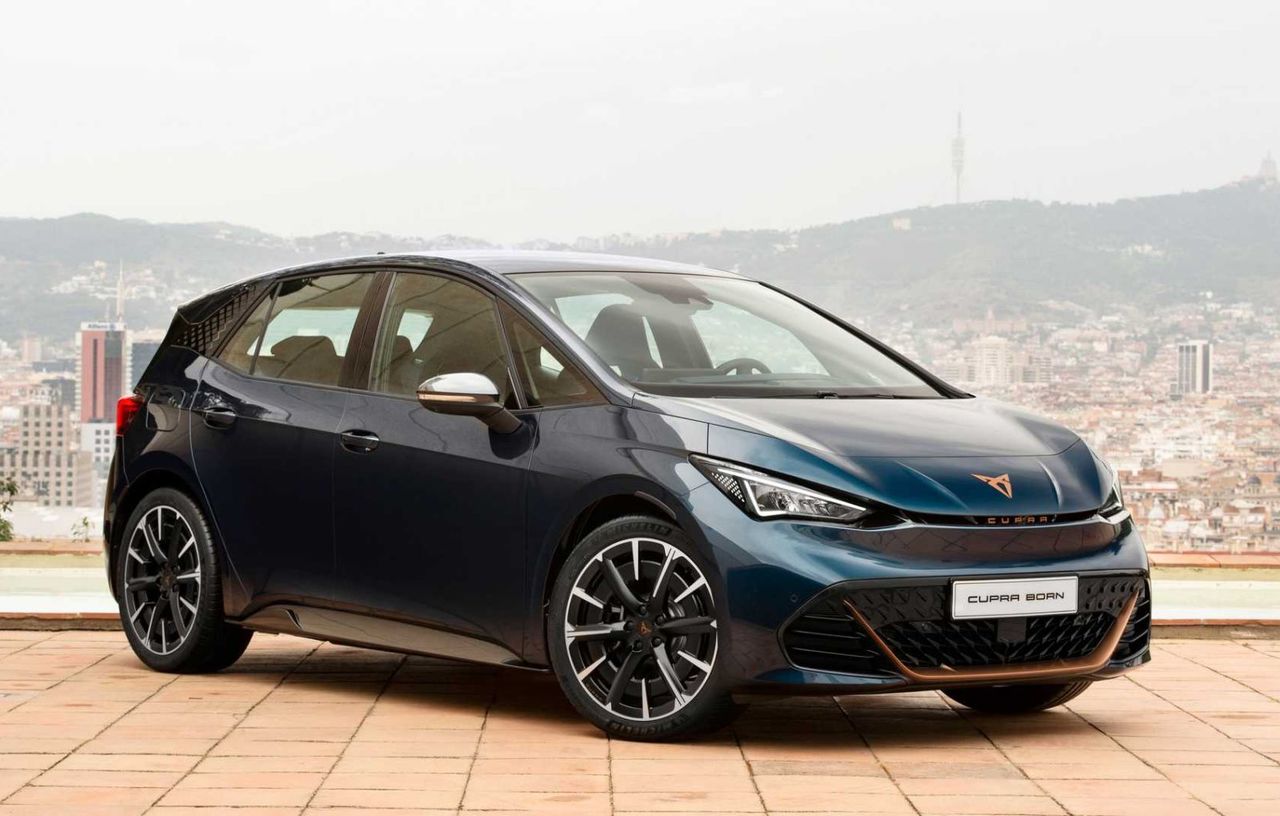 Primul model electric Cupra a debutat: Autonomie de până la 540 km