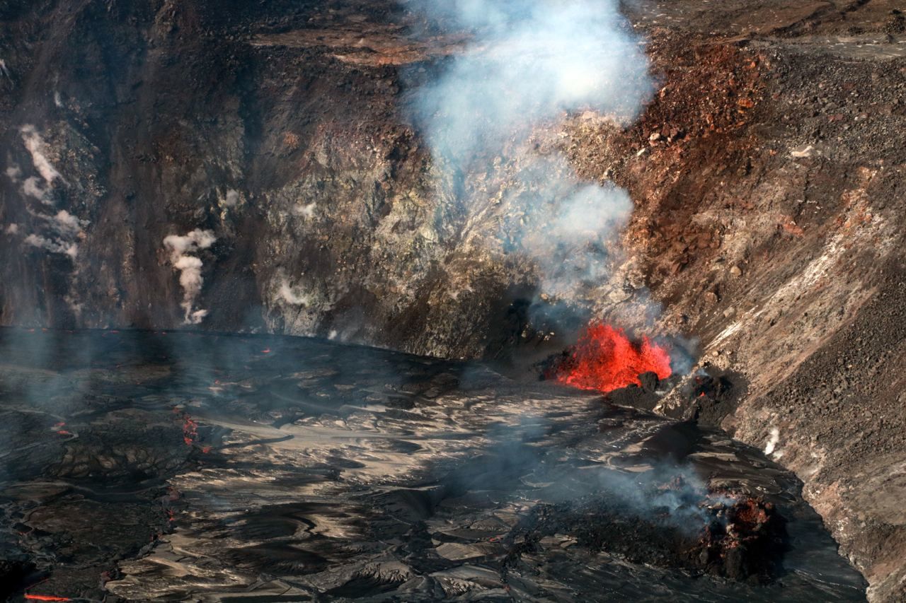 Hawaii: Unul dintre cei mai activi vulcani din lume este gata să erupă