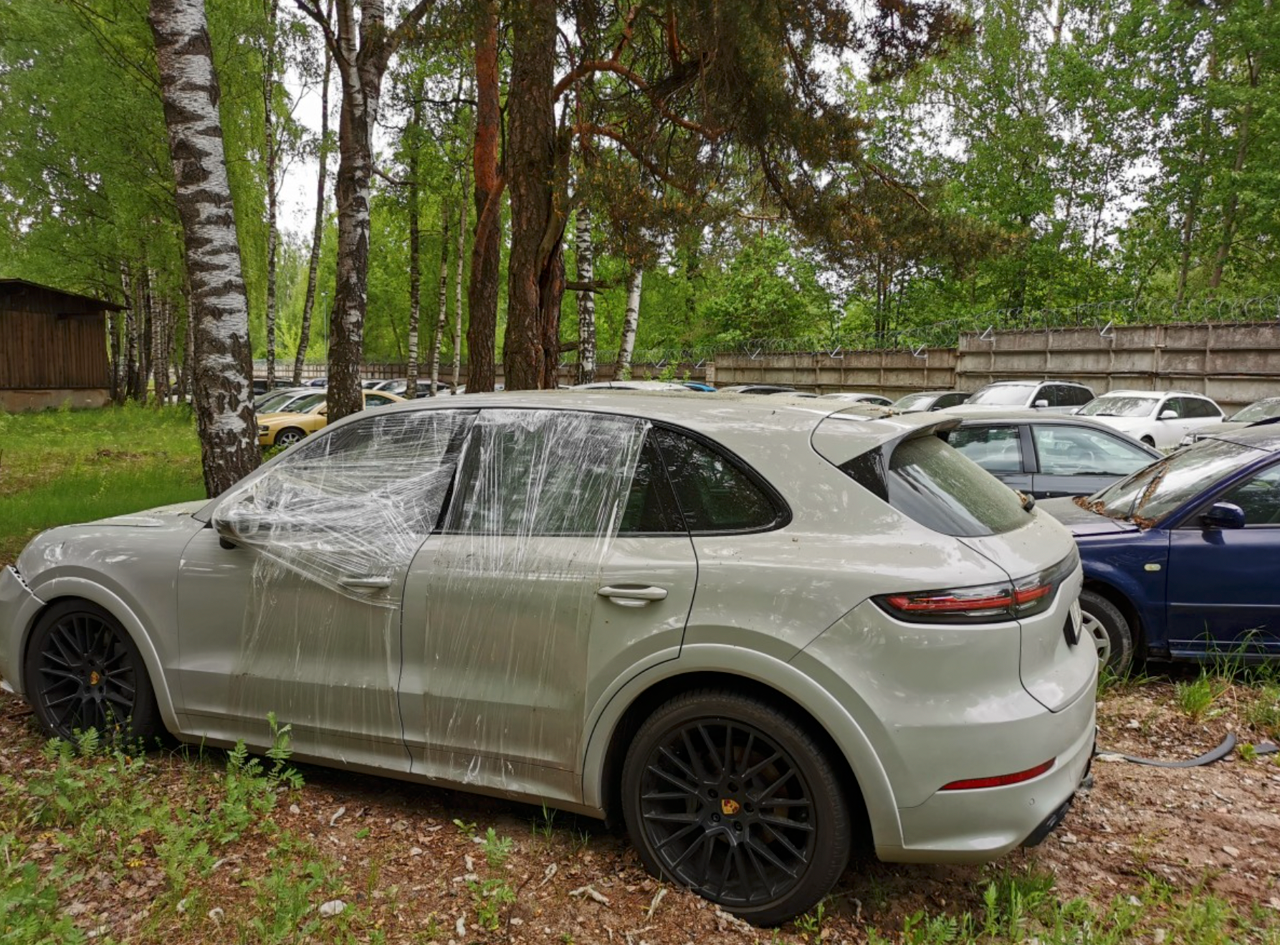 В Латвии Porsche водителя, употреблявшего наркотики, выставили на аукцион