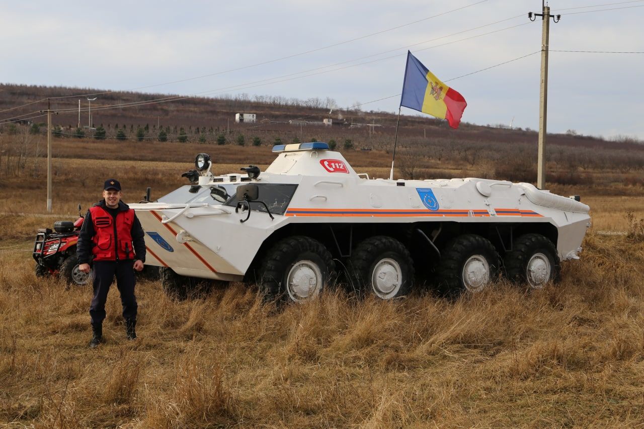 Peste 300 de salvatori din țară, ridicați pe alertă dis-de-dimineață