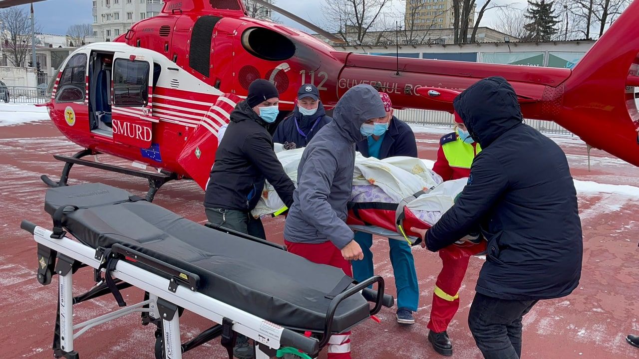 Misiune SMURD: Bărbat cu traumatisme, transportat la Chișinău după un accident