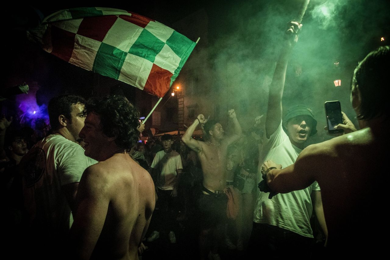 Italia s-a întors cu trofeul EURO 2020: Jucătorii, primiți ca niște eroi