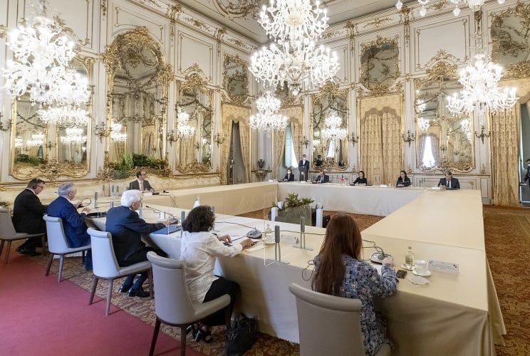 Primele imagini cu președinta Maia Sandu pe covorul roșu de la Roma