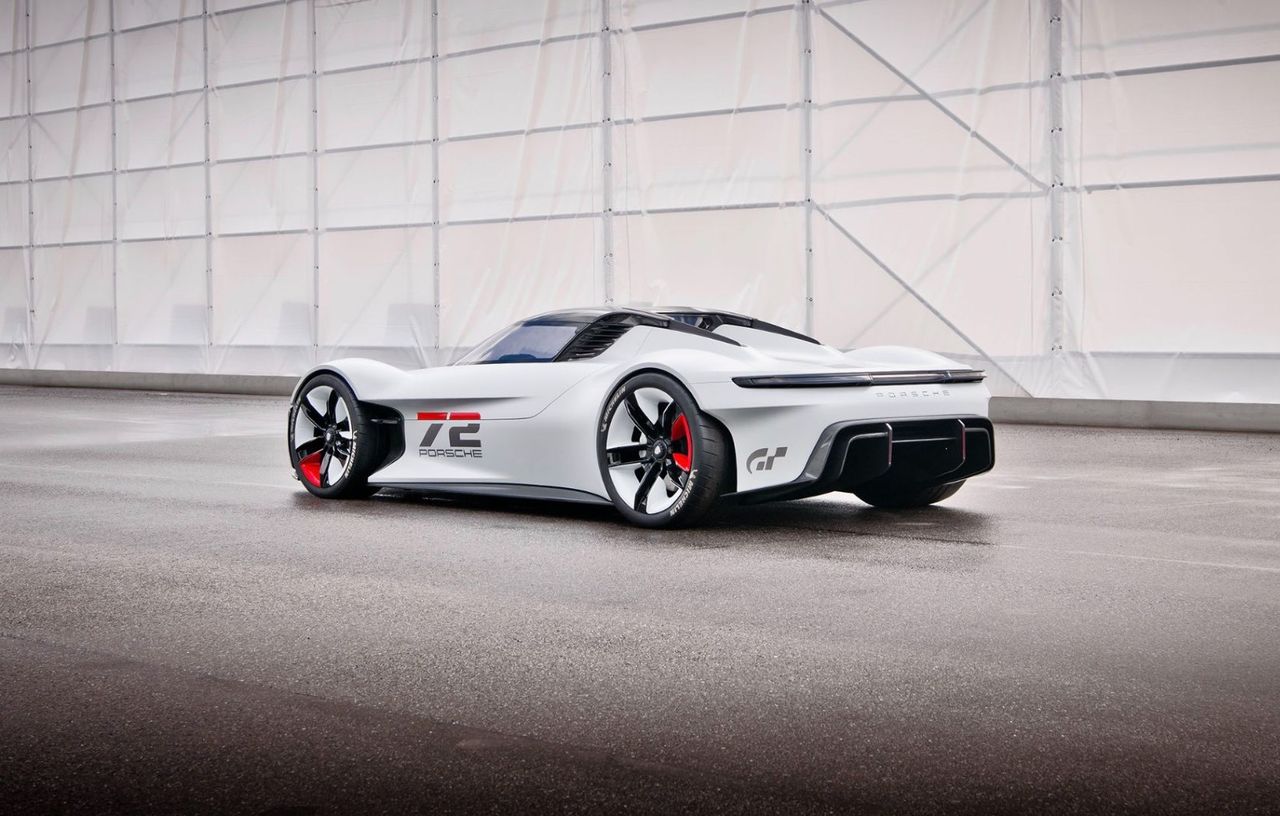 Porsche prezintă Vision GT, un concept creat pentru jocul Gran Turismo 7