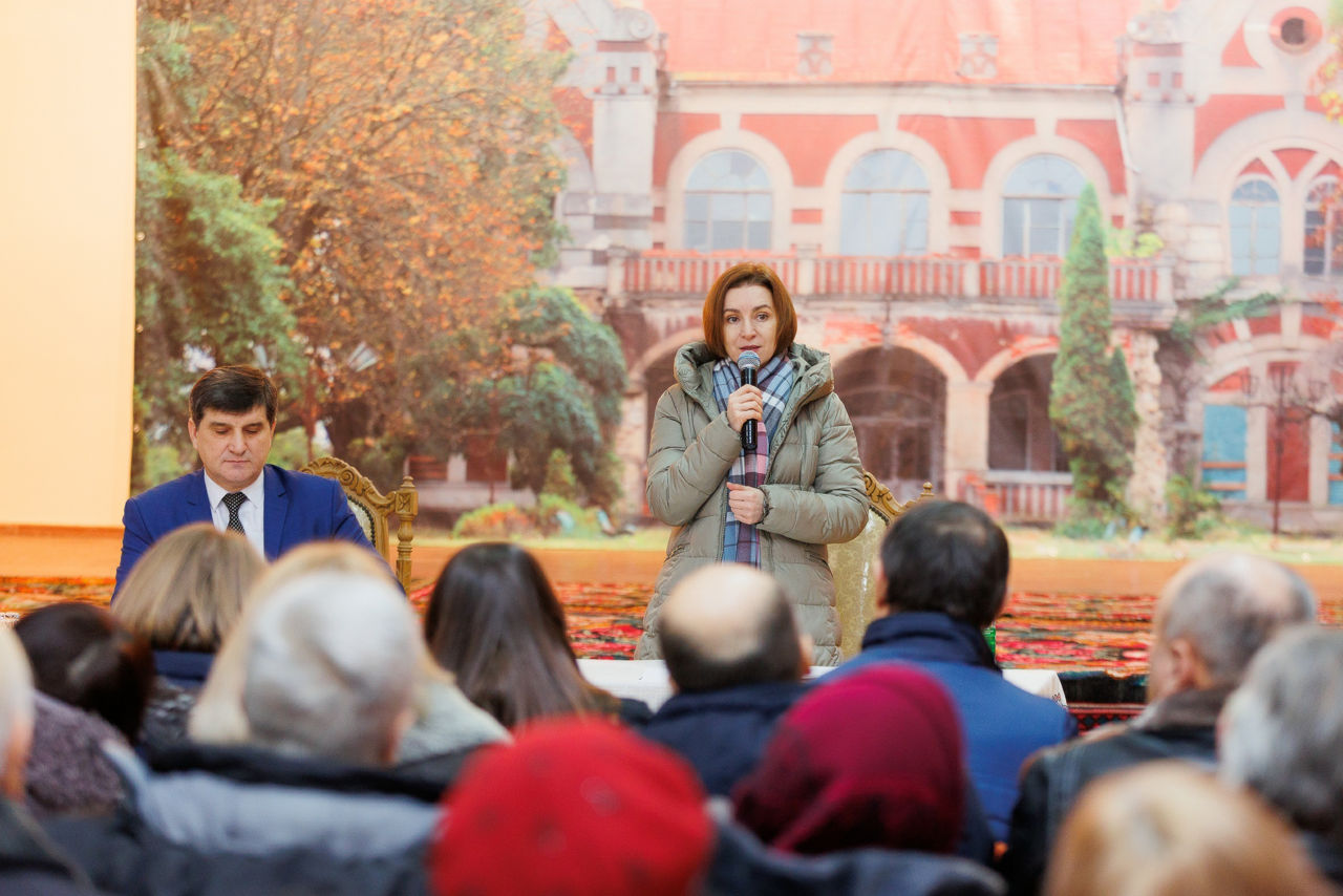 Șefa statului a mers în vizită în câteva localități din raionul Dondușeni