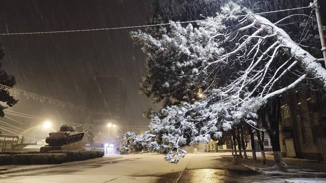 Iarna, tot mai resimțită: Localitățile de Nord, acoperite cu zăpadă