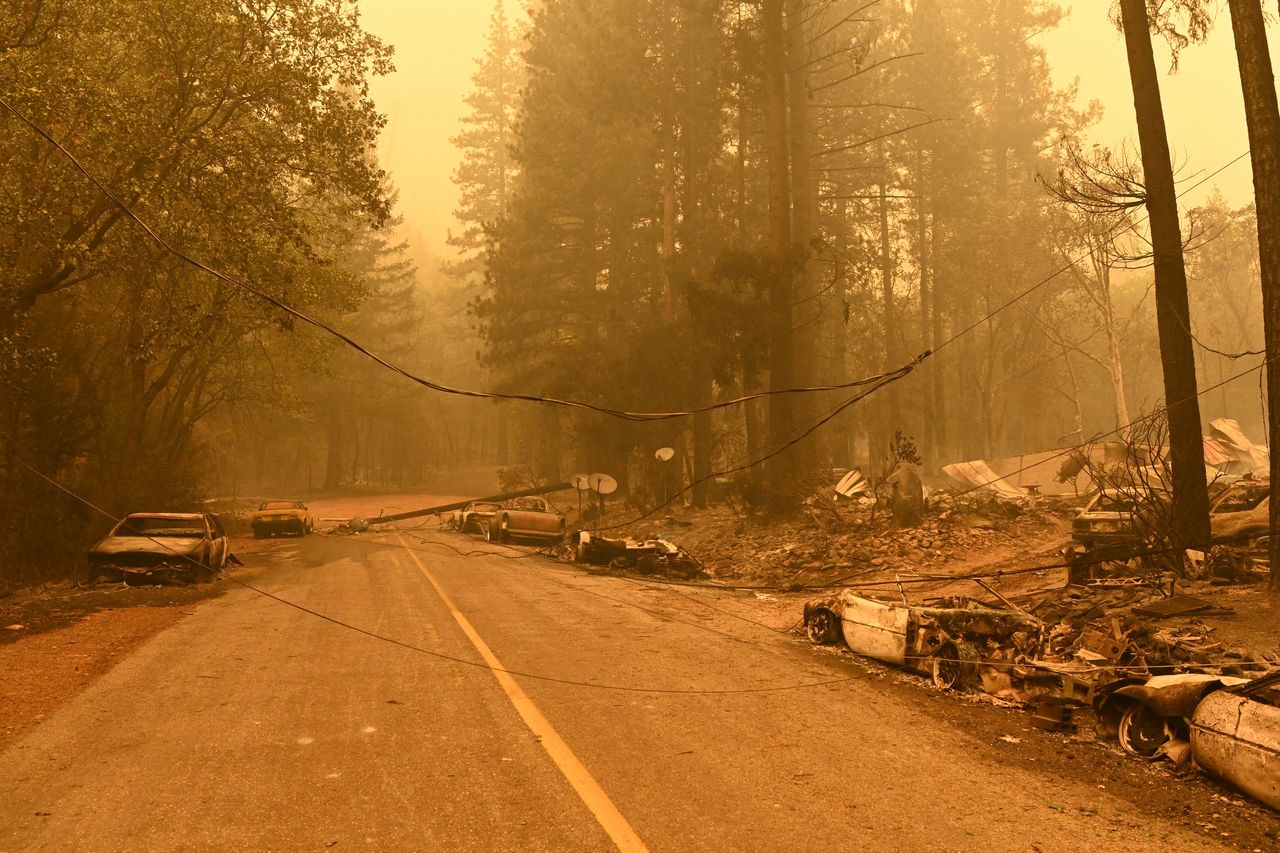 Cel mai mare incendiu din California își generează propria climă