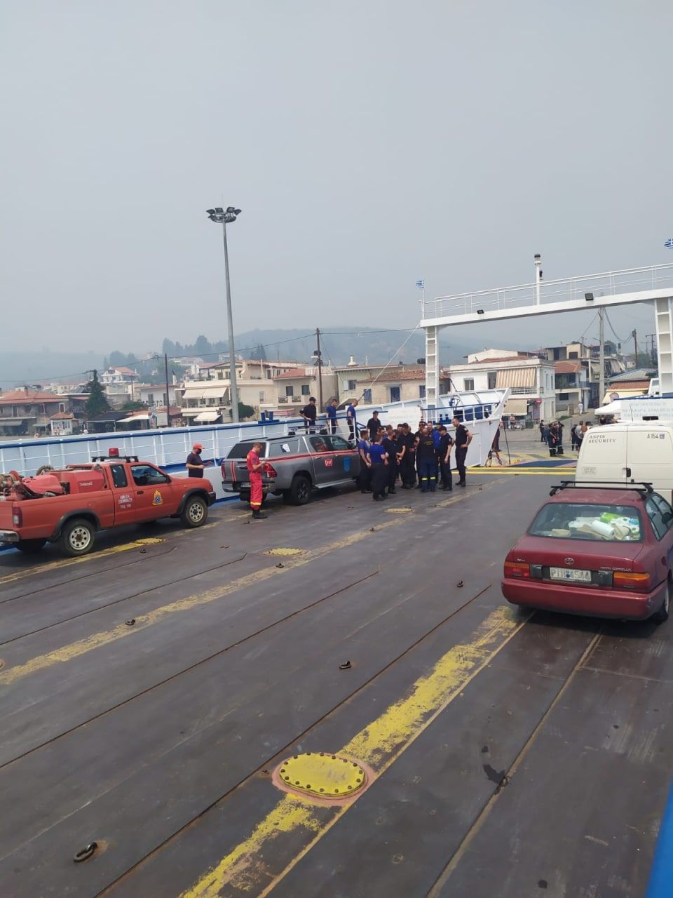 Pompierii moldoveni detașați în Grecia și-au început misiunea