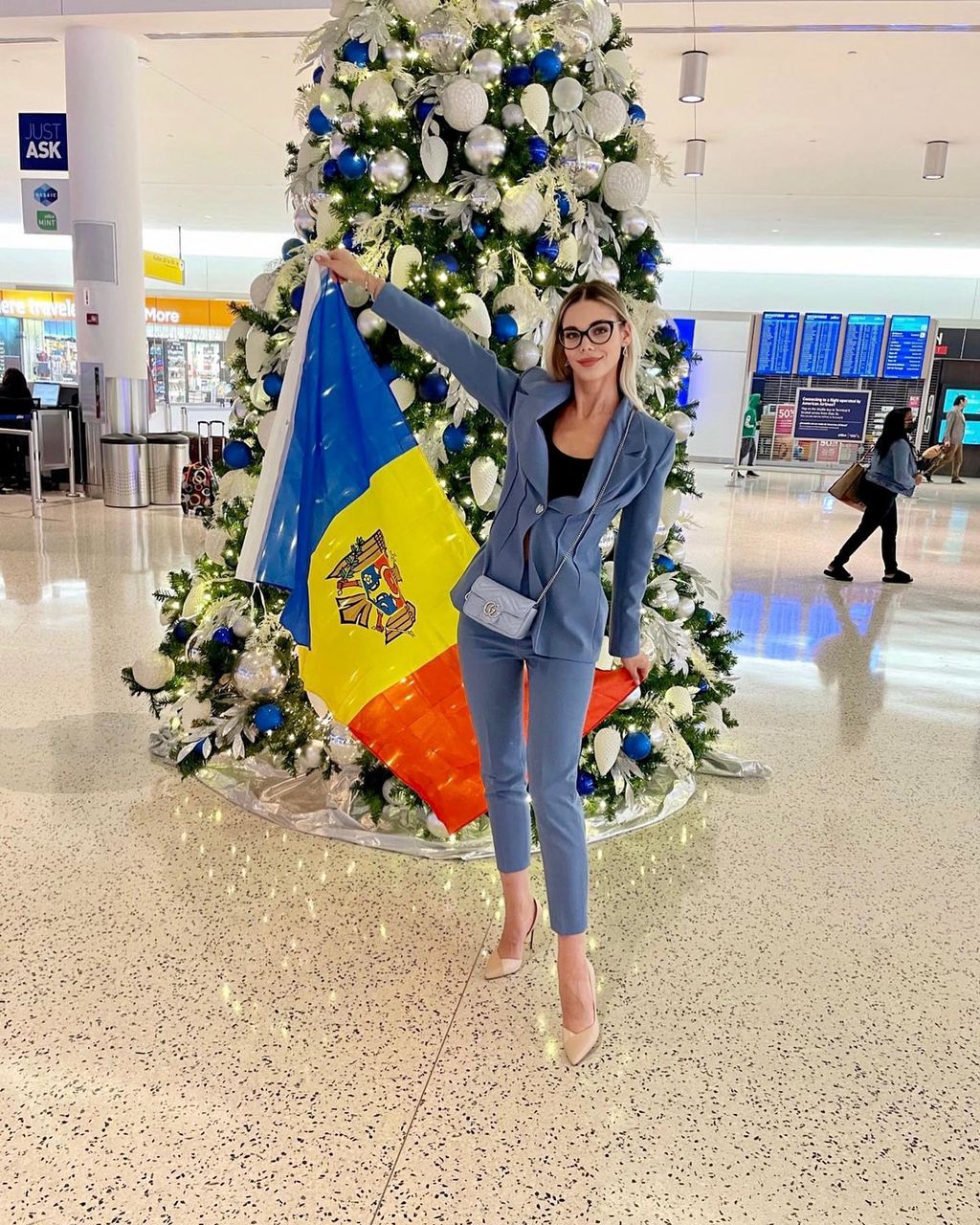 Cine e tânăra care va reprezenta Moldova la competiția Miss World 2021