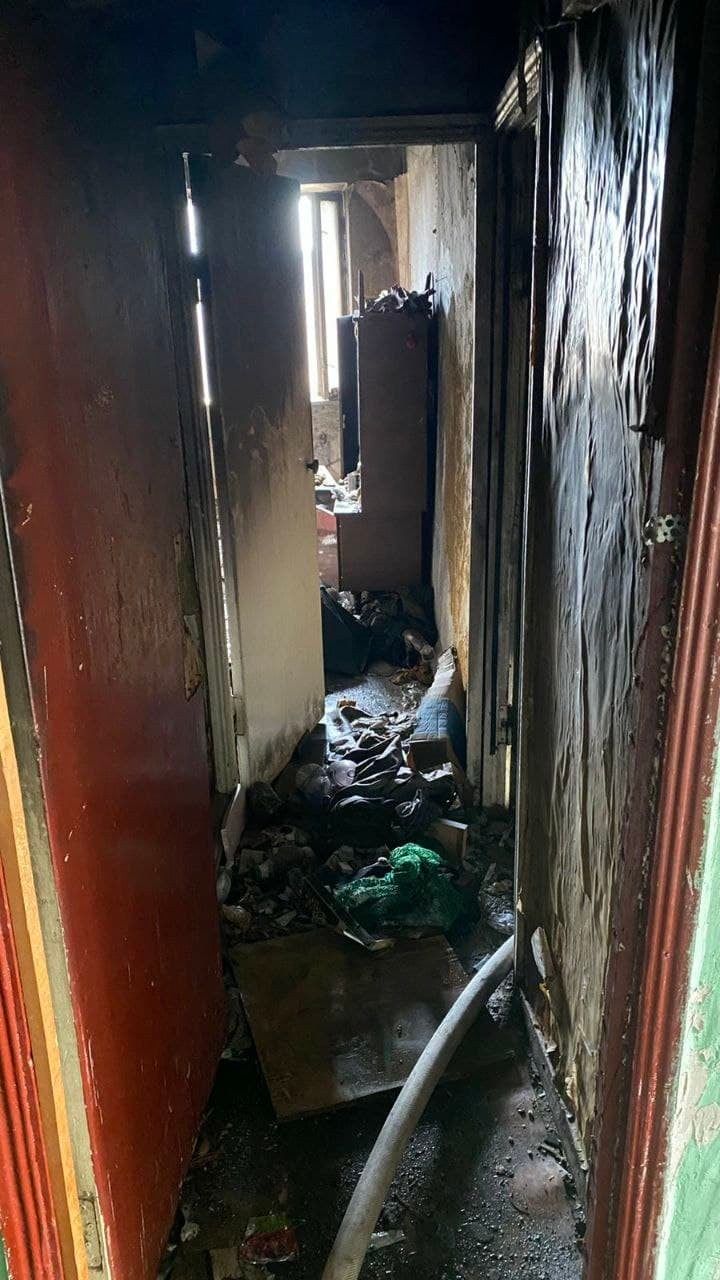 Incendiu într-un bloc locativ din Căușeni: Cineva a făcut-o intenționat
