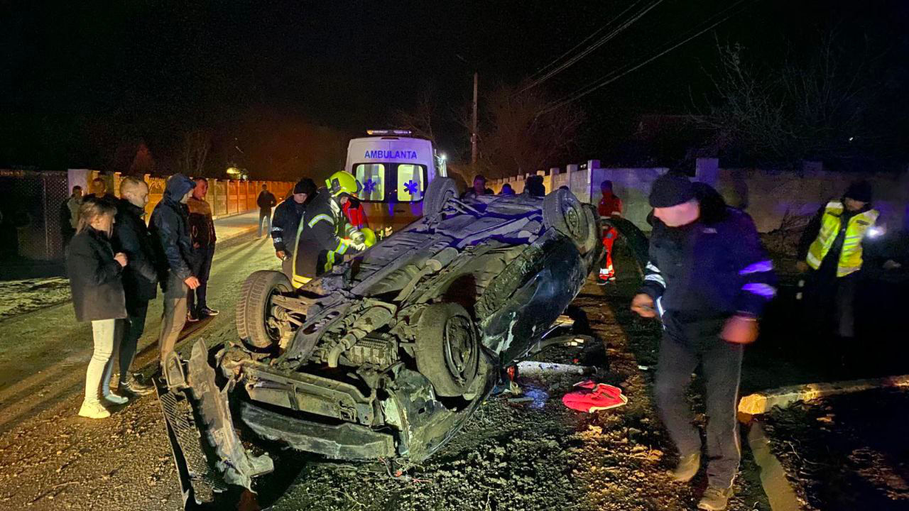 Accident tragic la Căușeni: O șoferiță de 22 de ani a murit