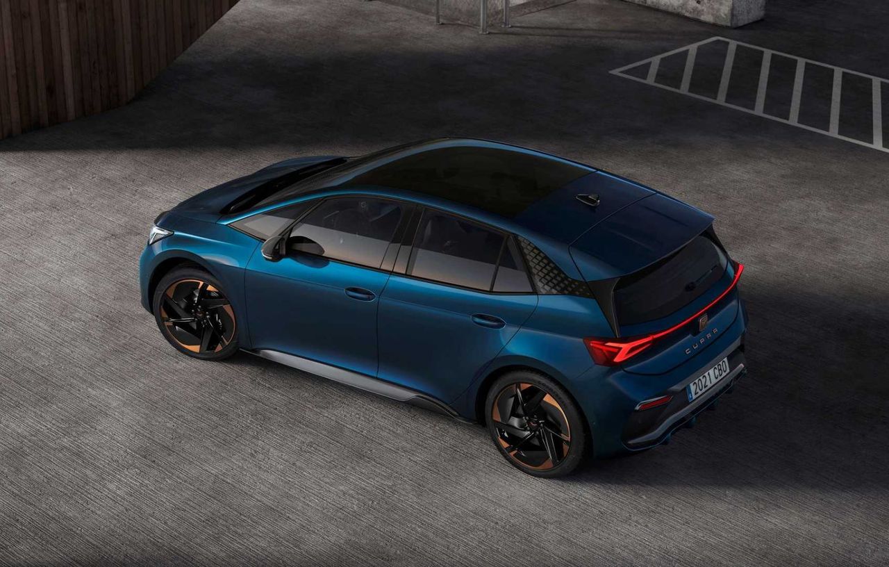 Primul model electric Cupra a debutat: Autonomie de până la 540 km