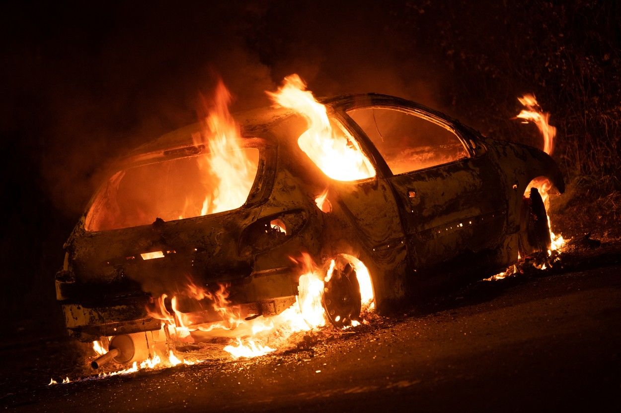 Revelion 2022 în Franța: Aproape 900 de mașini au fost incendiate