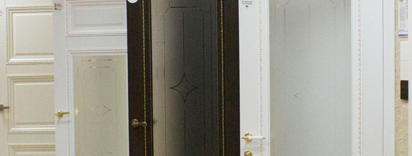 LuxDoors