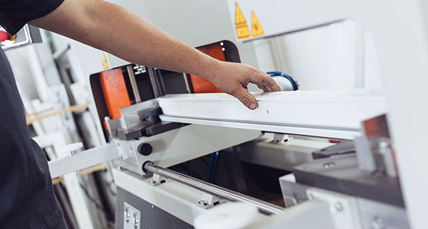 Сборщик окон, дверей ПВХ