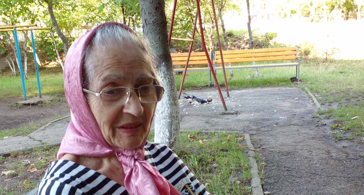 Сиделку с проживанием. На длительный срок!!!