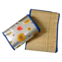 Saltea camping Promstore 10188 Коврик пляжный соломка 170x146cm отражающая сторона