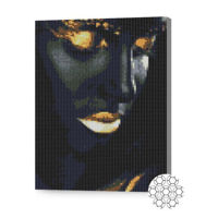 Картина по номерам Art Gallery XQB77394 Mozaic cu diamante Machiaj auriu 30x40cm
