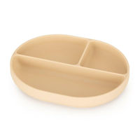 Посуда для кормления Petite&Mars 717818 Farfurie compartimentata ovala din silicon Petite&Mars Take&Match Desert Sand