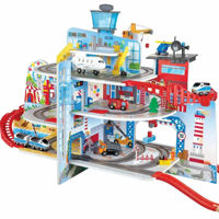 Конструктор Hape E3768 Set de joacă Complexul feroviar Mega-City