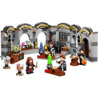 Конструктор Lego 76431 Harry Potter Замок Хогвартс: урок зелий