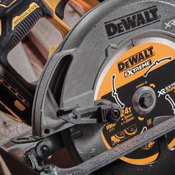 РУЧНАЯ ДИСКОВАЯ ПИЛА DEWALT DCS573NT 