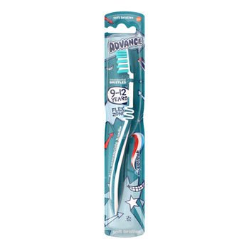 купить Aquafresh зубная щетка для малышей Advance, 9 - 12 лет в Кишинёве 