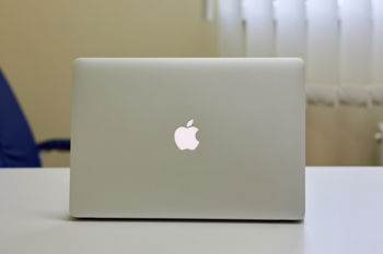 Apple MacBook Pro 15" A1398 (Mid 2014) i7 2.2GHZ/16GB/256GB (IG) (B) 