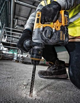 купить НАБОР АККУМУЛЯТОРНОГО ИНСТРУМЕНТА DEWALT DCK428P3T (DCH273+DCG405+DCF894+DCD796) в Кишинёве 