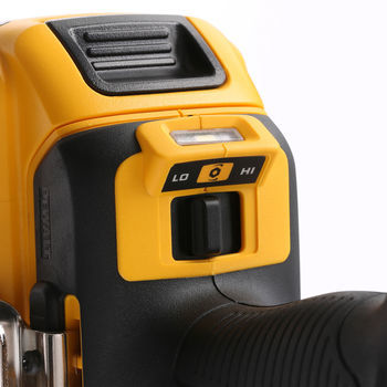 MAȘINĂ DE ÎNȘURUBAT CU IMPULS DEWALT DCF894P2 