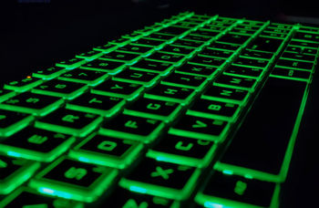 купить HP Pavilion Gaming 15 Shadow Black with Acid green pattern, 15.6" 144Hz IPS FHD 250 nits, i5-11300H, 4xCore, 3.1-4.4GHz, 16GB (2x8) DDR4 RAM, SSD 512GB M.2 PCIe в Кишинёве 