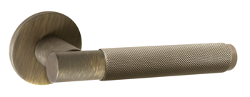 Дверная ручка на розетке Marion матовая бронза + накладка под цилиндр 