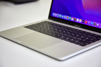 Apple MacBook Pro 13" (M2017) i5 2.3GHZ/8GB/128GB (C) 