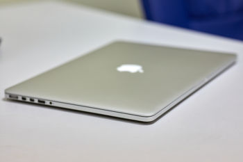 Apple MacBook Pro 15" A1398 E2013/ i7 2.7GHZ/16GB/512GB (DG) (C) 