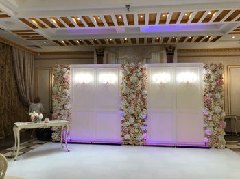 Декоративная стена "Royal Wedding with flowers" 