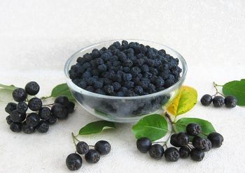 Черноплодная рябина сушеная 