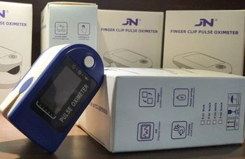 Пульсоксиметр Finger Clip Pulse Oximeter JN P01 TFT Blue 