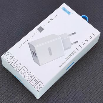 Зарядное устройство с USB EZRA HC13 (5В,2400mA) 