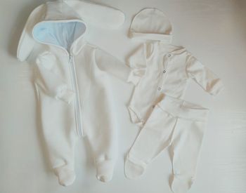 Set ( Combinezon + body+ pantolanasi+caiulita) Pampy (3-6 luni) White 