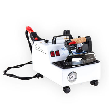 Generator de aburi Magic Vapor 2.4 l, 1300W, 4,8bar + Fier de calcat Bieffe si accesorii 