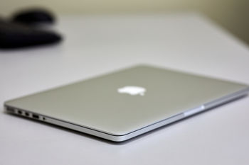 Apple MacBook Pro 13" A1502 (Mid 2014) i5 2.6GHZ/8GB/256GB (Grade C) 