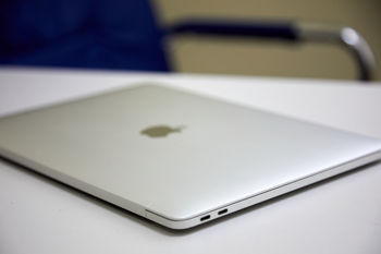 Apple MacBook Pro 13" (M2017) i5 2.3GHZ/8GB/128GB (C) 